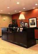 LOBBY Hampton Inn & Suites Roseville