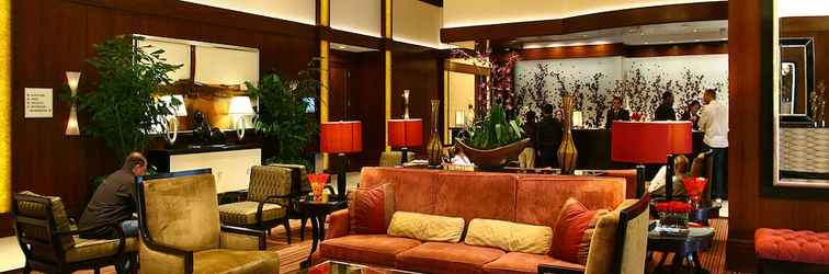 Lobby Luxury Suites International At The Signature