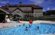 Kolam Renang 5 St. Eugene Golf Resort & Casino