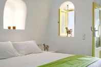 Bedroom Dreams Luxury Suites