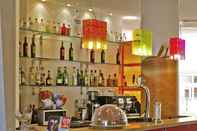 Quầy bar, cafe và phòng lounge ibis Lisboa Alfragide