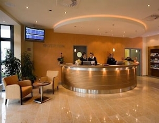 Lobby 2 Airport Hotel Paderborn