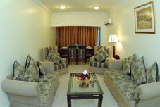 공용 공간 Al Muntazah Plaza