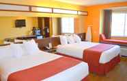 Bedroom 7 Microtel Inn and Suites by Wyndham Rawlins