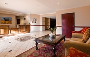 Lobby 6 SureStay Plus Hotel by Best Western Yucca Valley Joshua Tree