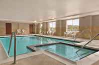 Swimming Pool Country Inn & Suites by Radisson, Wytheville, VA