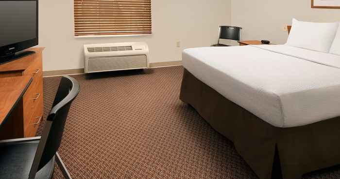 Bedroom WoodSpring Suites Johnson City