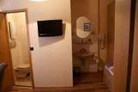 Toilet Kamar Hotel Sonnenhof garni