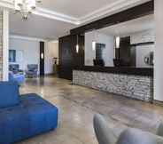 Lobi 5 Imperia Hotel and Suites