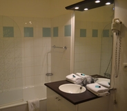 In-room Bathroom 6 City Residence Ivry