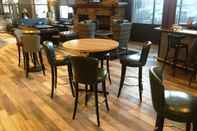 Bar, Cafe and Lounge Embassy Suites Anchorage