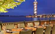 Restoran 5 Sheraton Erie Bayfront Hotel