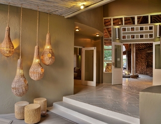 Lobby 2 Clifftop Exclusive Safari Hideaway