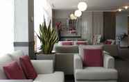 Lobby 4 Aparthotel Adagio Paris Montrouge