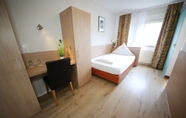 Phòng ngủ 5 Hotel Europa Offenbach