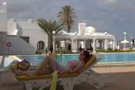 Kolam Renang Hotel Ezzahra Dar Tunis