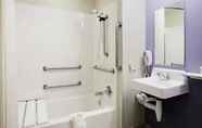 In-room Bathroom 7 Microtel Inn & Suites by Wyndham Manchester