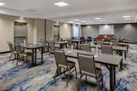 Functional Hall Fairfield Inn & Suites by Marriott Hobbs