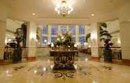 Lobi 2 Hong Kong Disneyland Hotel