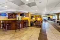 Bar, Cafe and Lounge Comfort Suites Forsyth near I-75