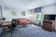 Common Space Hampton Inn & Suites Berkshires-Lenox