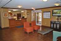 Lobi Candlewood Suites Colonial Heights Fort Lee, an IHG Hotel