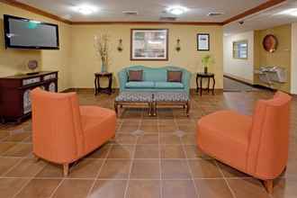 Lobi 4 Candlewood Suites Colonial Heights Fort Lee, an IHG Hotel