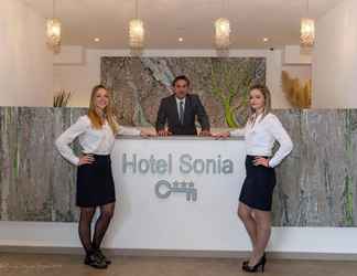 Lobi 2 Hotel Sonia