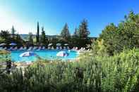 Swimming Pool Borgo San Martino Resort (Hotel)