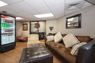 Lobby 4 Markham House Suites - Little Rock Medical Center