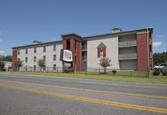Exterior 2 Markham House Suites - Little Rock Medical Center