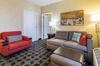 Common Space Marriott TownePlace Suites Dayton North