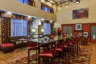 Bar, Cafe and Lounge Hampton Inn & Suites Toledo-Perrysburg