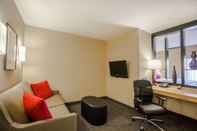 Common Space Cambria Hotel Minneapolis Maple Grove