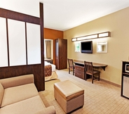 Bedroom 4 Microtel Inn & Suites by Wyndham Woodstock/Atlanta North