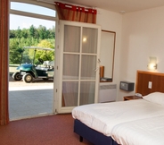 Bedroom 5 Golf de Saint Junien