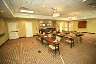 Functional Hall Hampton Inn Crossville