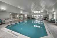 Swimming Pool Residence Inn by Marriott Hazleton