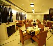 Restaurant 2 The Muse Sarovar Portico Nehru Place Delhi