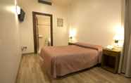Bedroom 4 Hotel Granada Centro