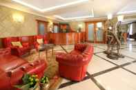 Lobi Regent Beach Hotel & Apartments