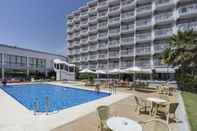 Swimming Pool Medplaya Hotel Balmoral