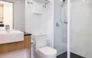 In-room Bathroom 6 ibis Styles Hobart