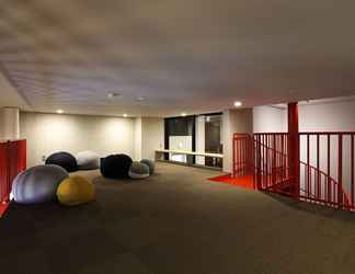 Lobi 2 HakoBA Hakodate by THE SHARE HOTELS