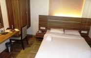 Kamar Tidur 7 Hotel Rajvikas Residency