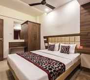Phòng ngủ 5 Krishna Avtar Services Apartment