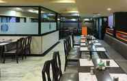 Restoran 7 Hotel Raaj Bhaavan