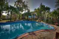 Swimming Pool Riverside Homestay