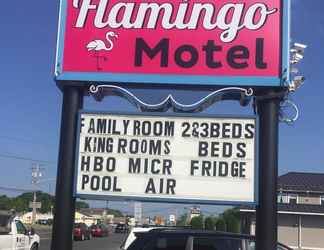 Bên ngoài 2 Flamingo Motel