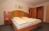 Bedroom 4 Hotel Garni Hopfengold